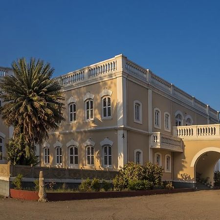 Royal Oasis Hotell Wankaner Exteriör bild